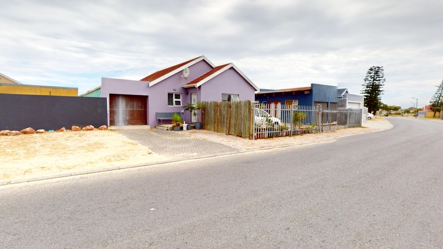 5 Bedroom Property for Sale in Colorado Park Western Cape